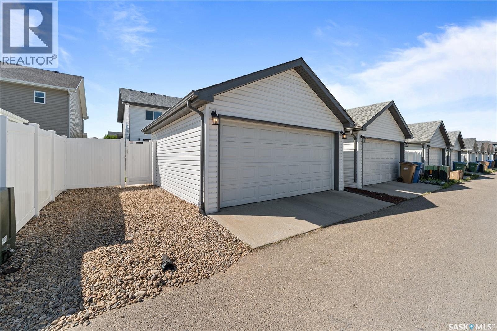 4538 Green Rock Road E, Regina, SK - Outdoor With Exterior