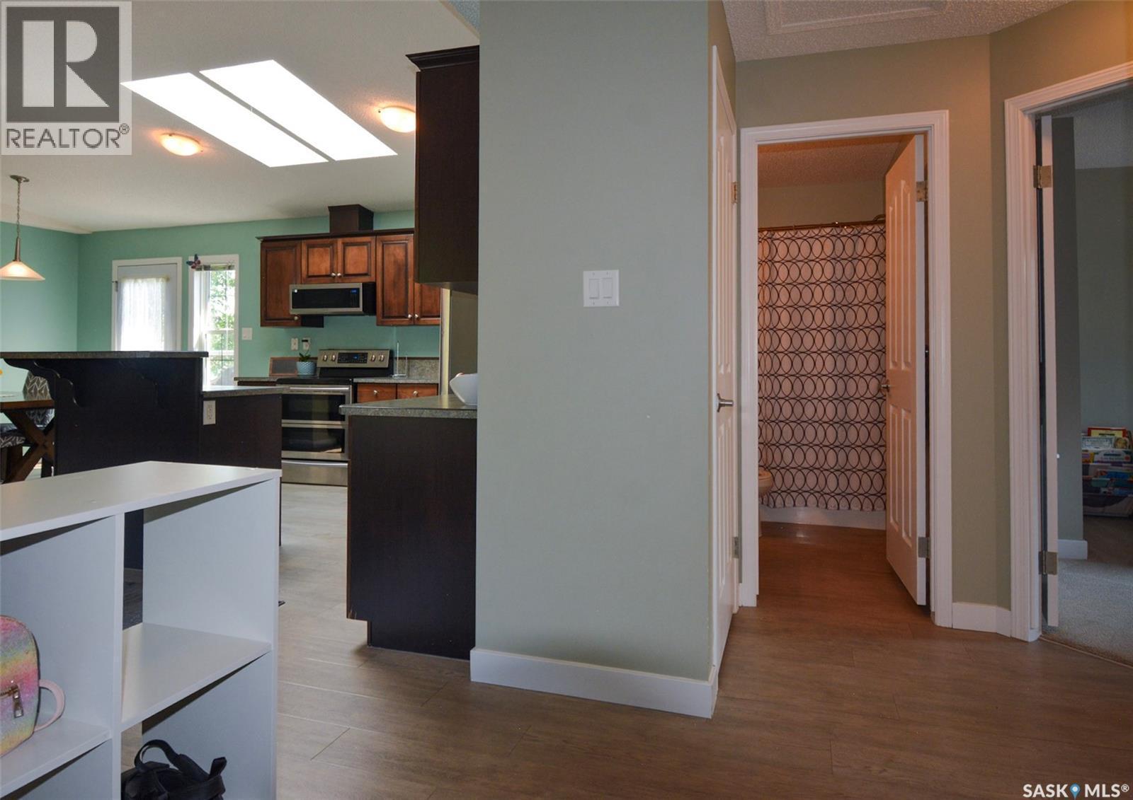 520 Assiniboia Avenue, Southey, SK - Indoor Photo Showing Kitchen