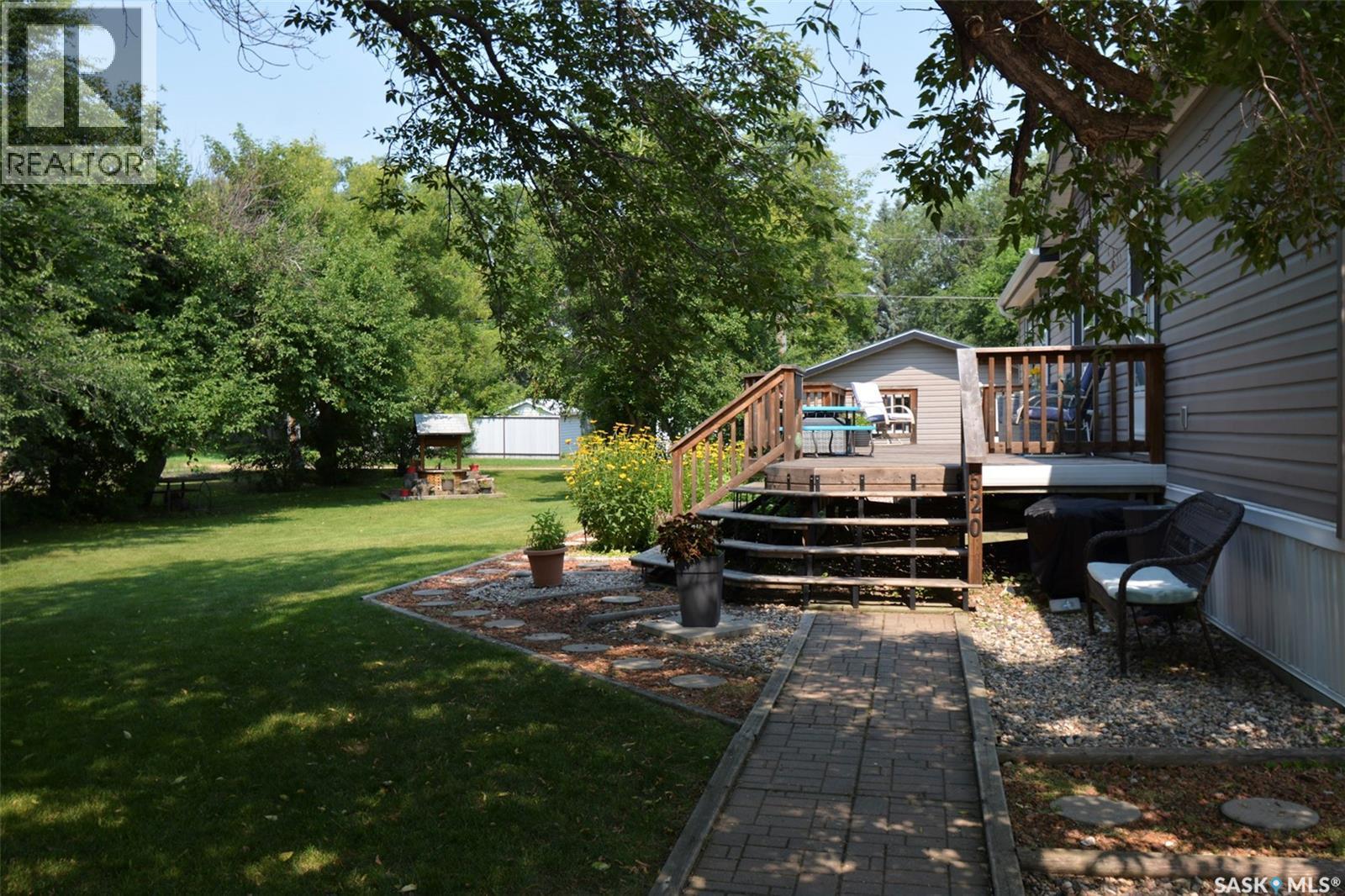520 Assiniboia Avenue, Southey, SK - Outdoor