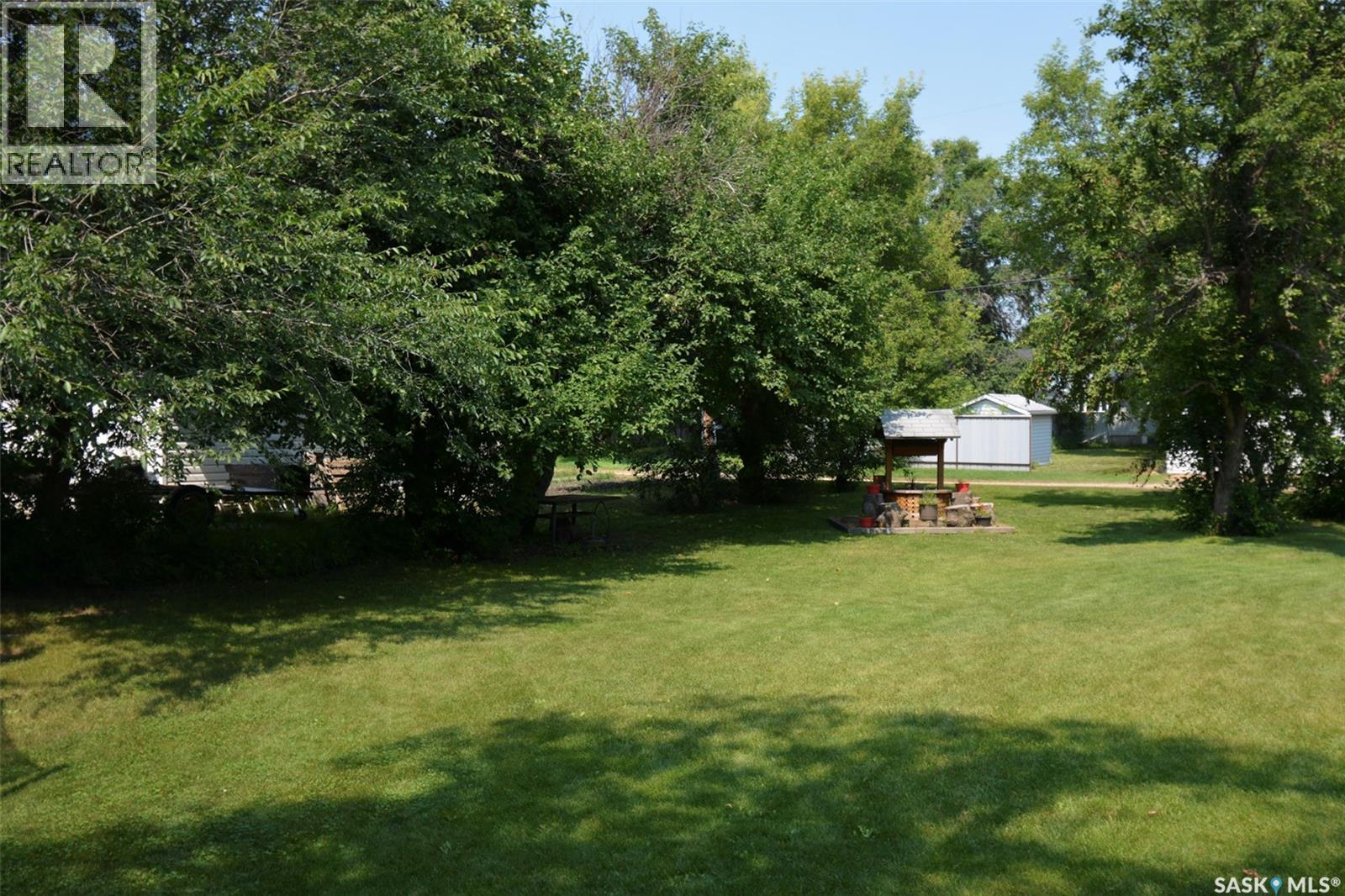 520 Assiniboia Avenue, Southey, SK - Outdoor