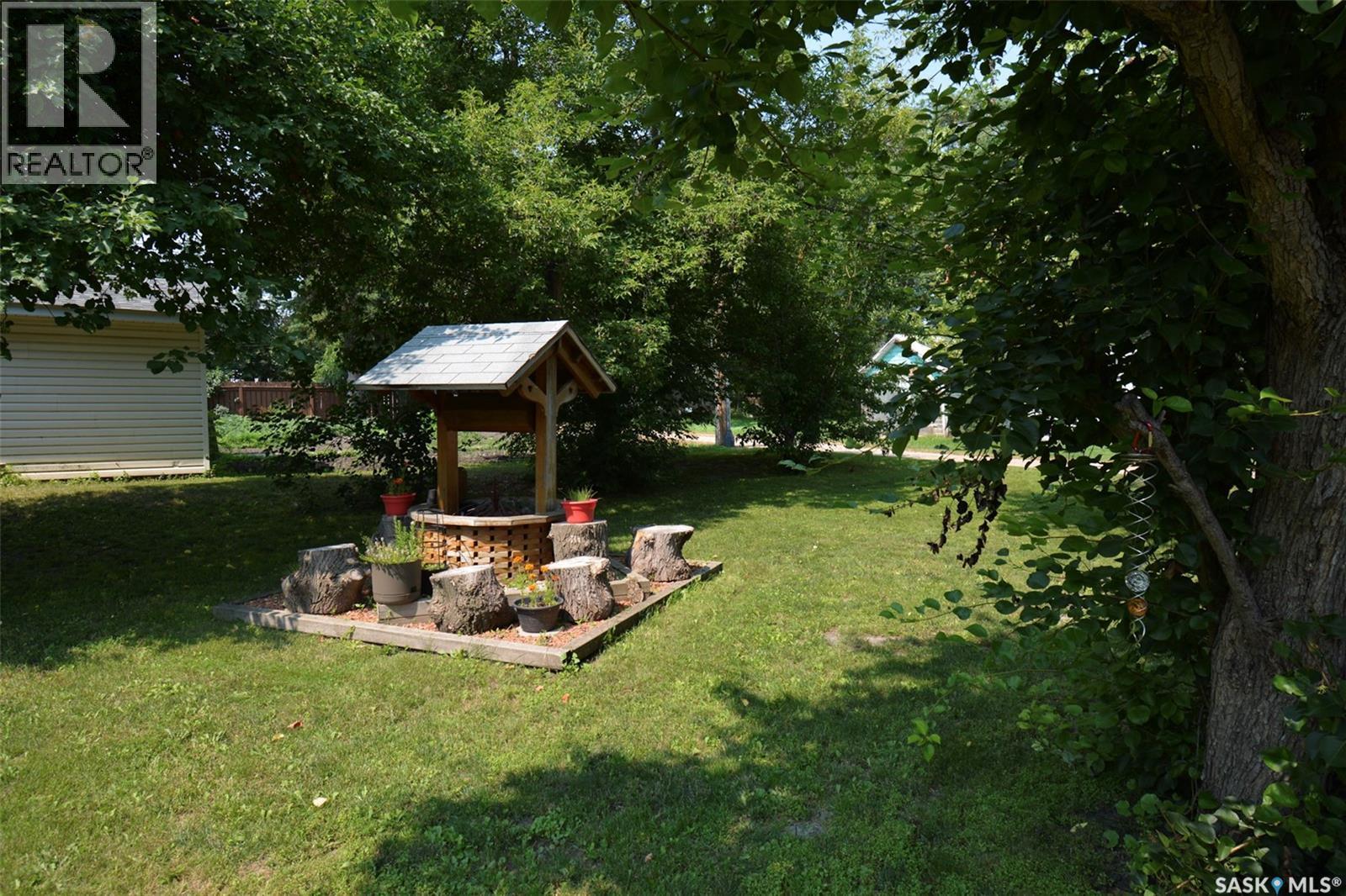 520 Assiniboia Avenue, Southey, SK - Outdoor