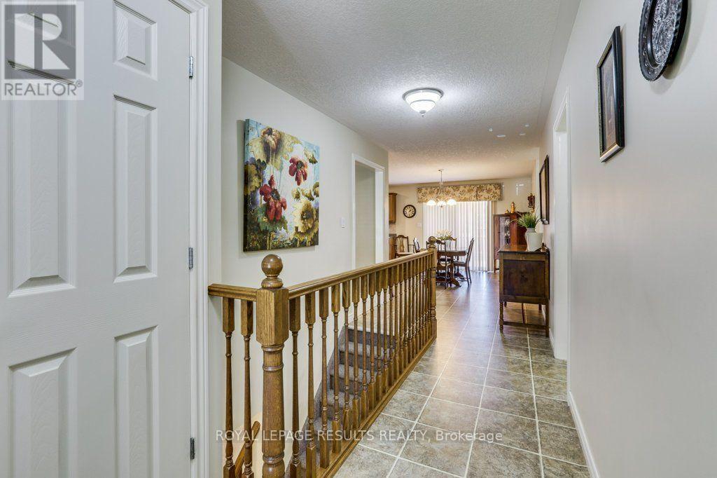 126 Glendale Drive, Tillsonburg, ON - Indoor Photo Showing Other Room