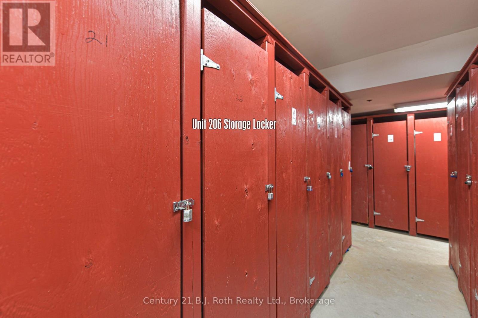 Storage locker - Suite 206 - 40 Horseshoe Boulevard, Oro-Medonte (Horseshoe Valley), ON - Indoor Photo Showing Other Room