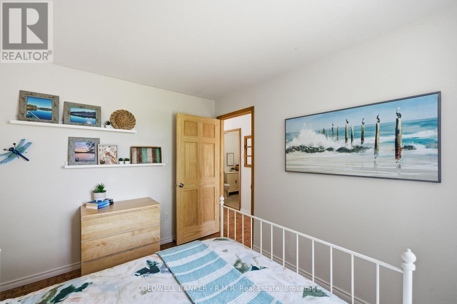 63 Little Silver Lake Way, Trent Lakes, ON - Indoor Photo Showing Bedroom