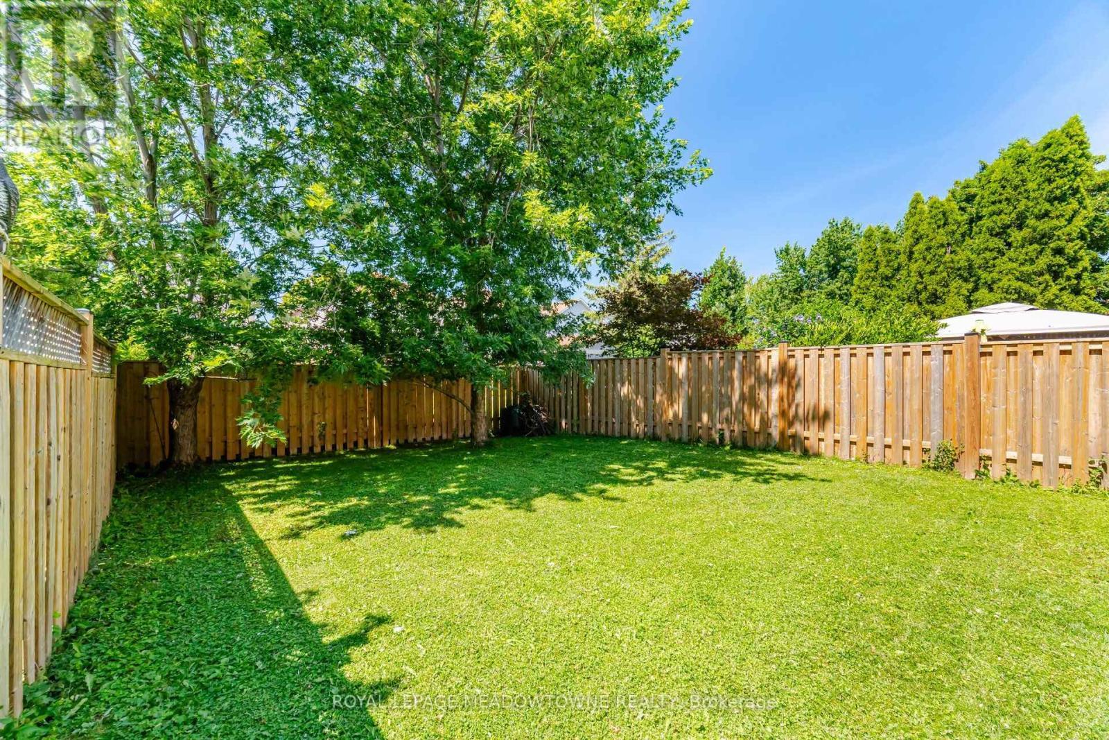 3139 Cambourne Crescent, Mississauga, ON - Outdoor With Backyard