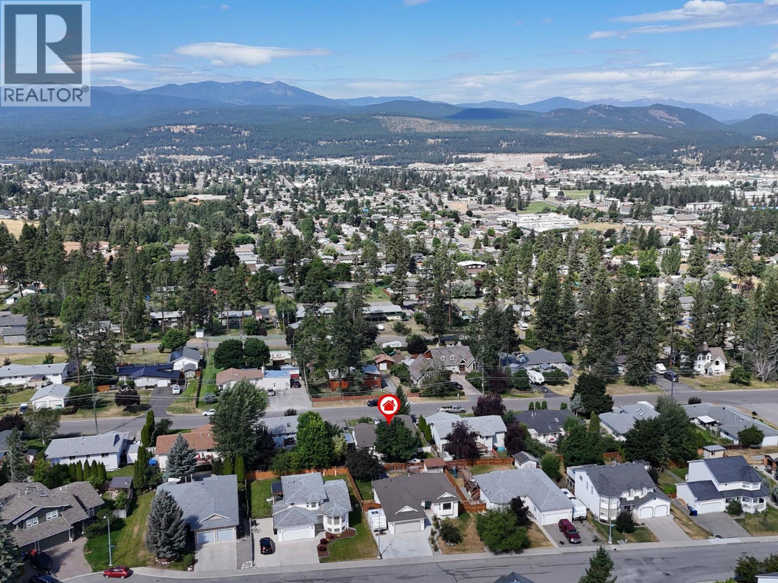 504 30Th Avenue S, Cranbrook, BC - Outdoor With View