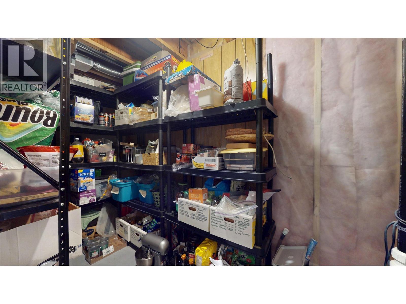 504 30Th Avenue S, Cranbrook, BC - Indoor