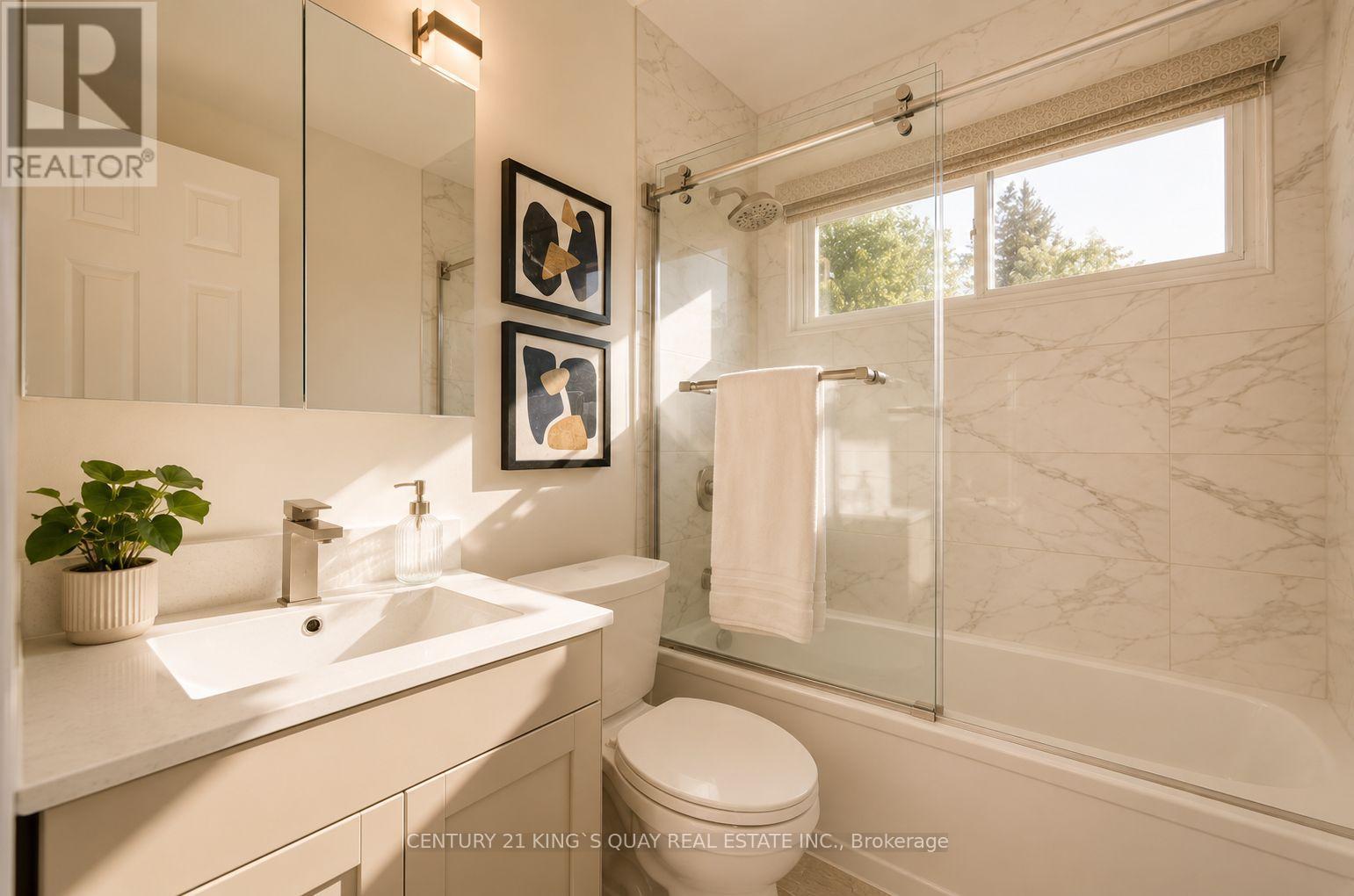 176 Felix Road, Richmond Hill, ON - Indoor Photo Showing Bathroom
