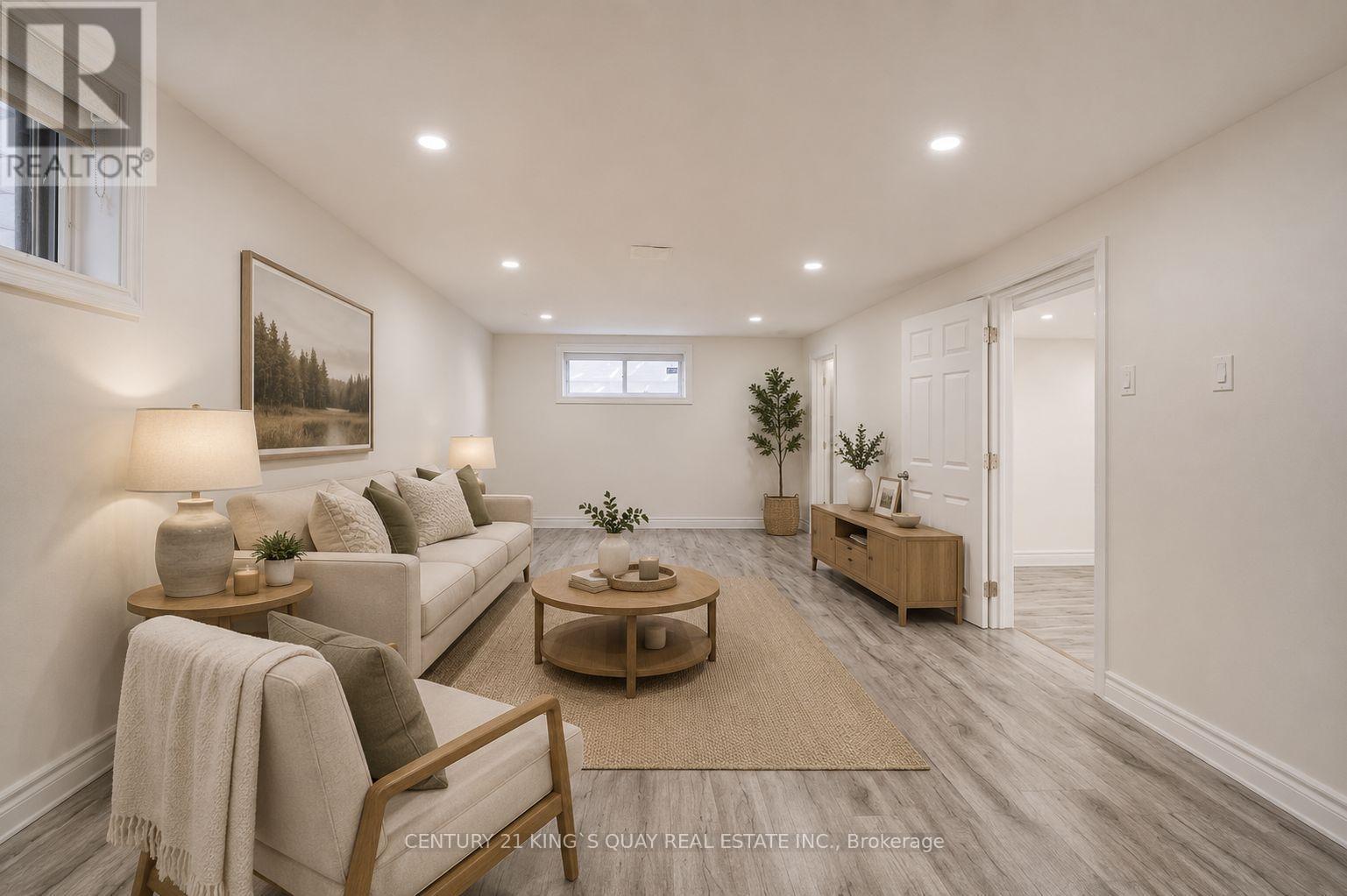176 Felix Road, Richmond Hill, ON - Indoor