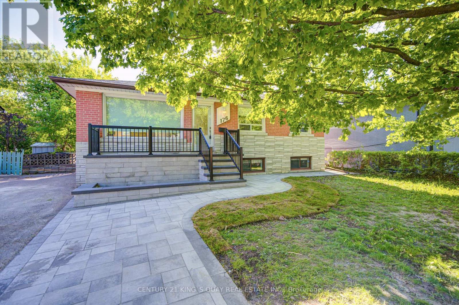 176 Felix Road, Richmond Hill, ON - Outdoor With Deck Patio Veranda