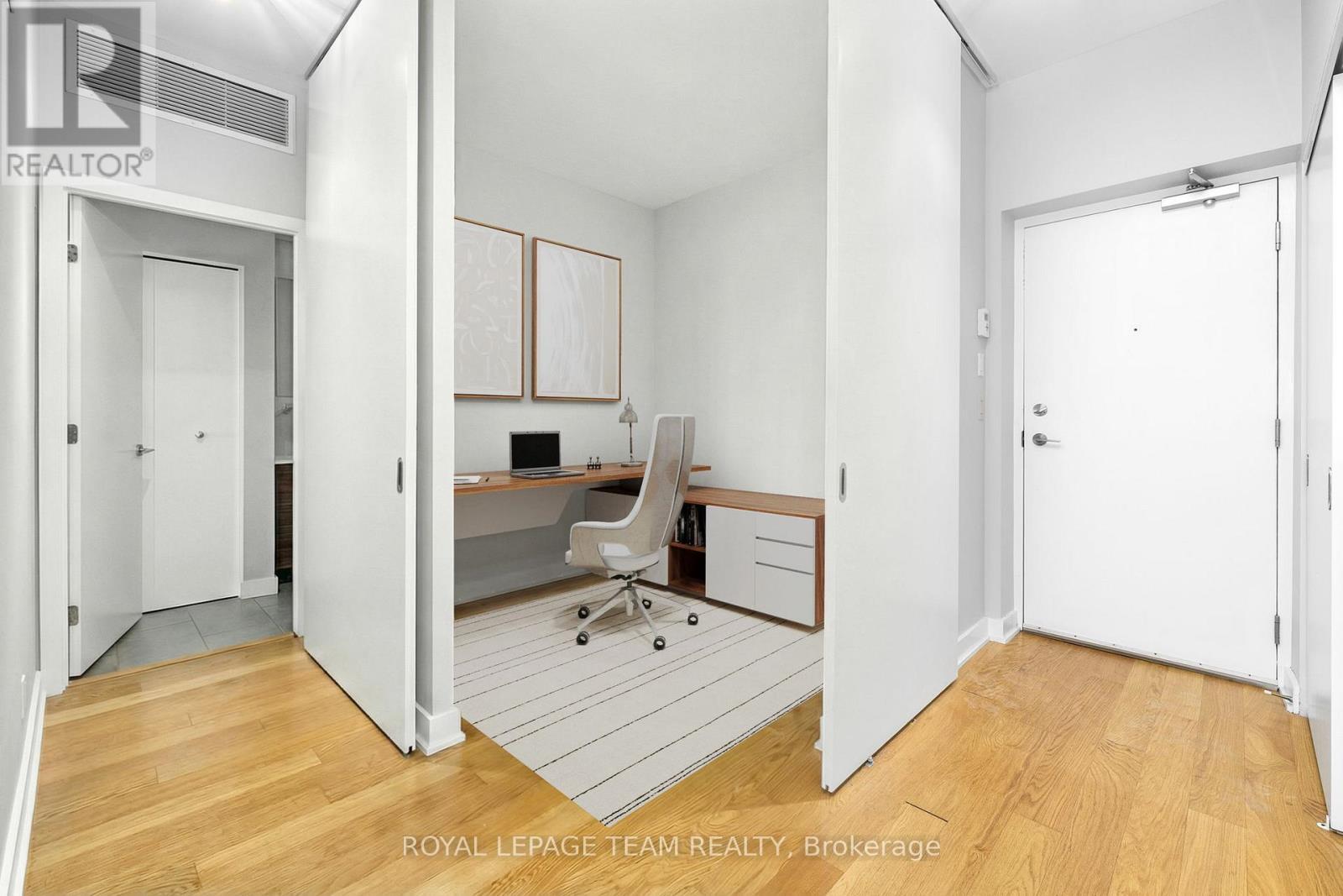 318 - 354 Gladstone Avenue, Ottawa, ON - Indoor Photo Showing Other Room