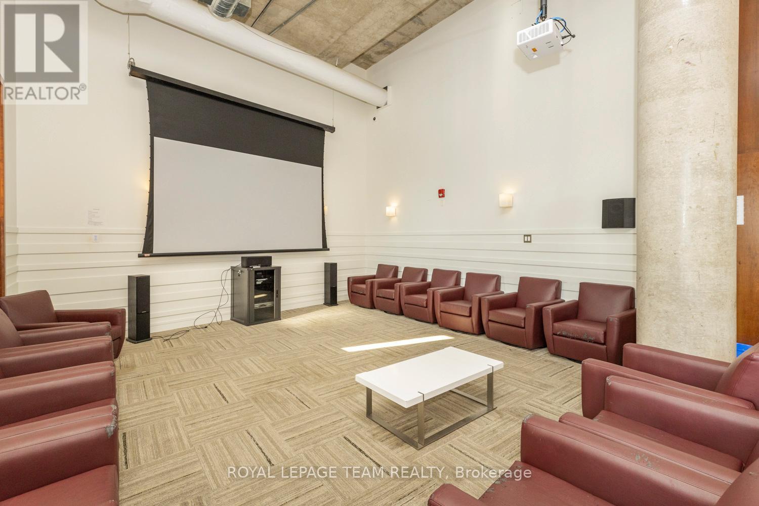 318 - 354 Gladstone Avenue, Ottawa, ON - Indoor
