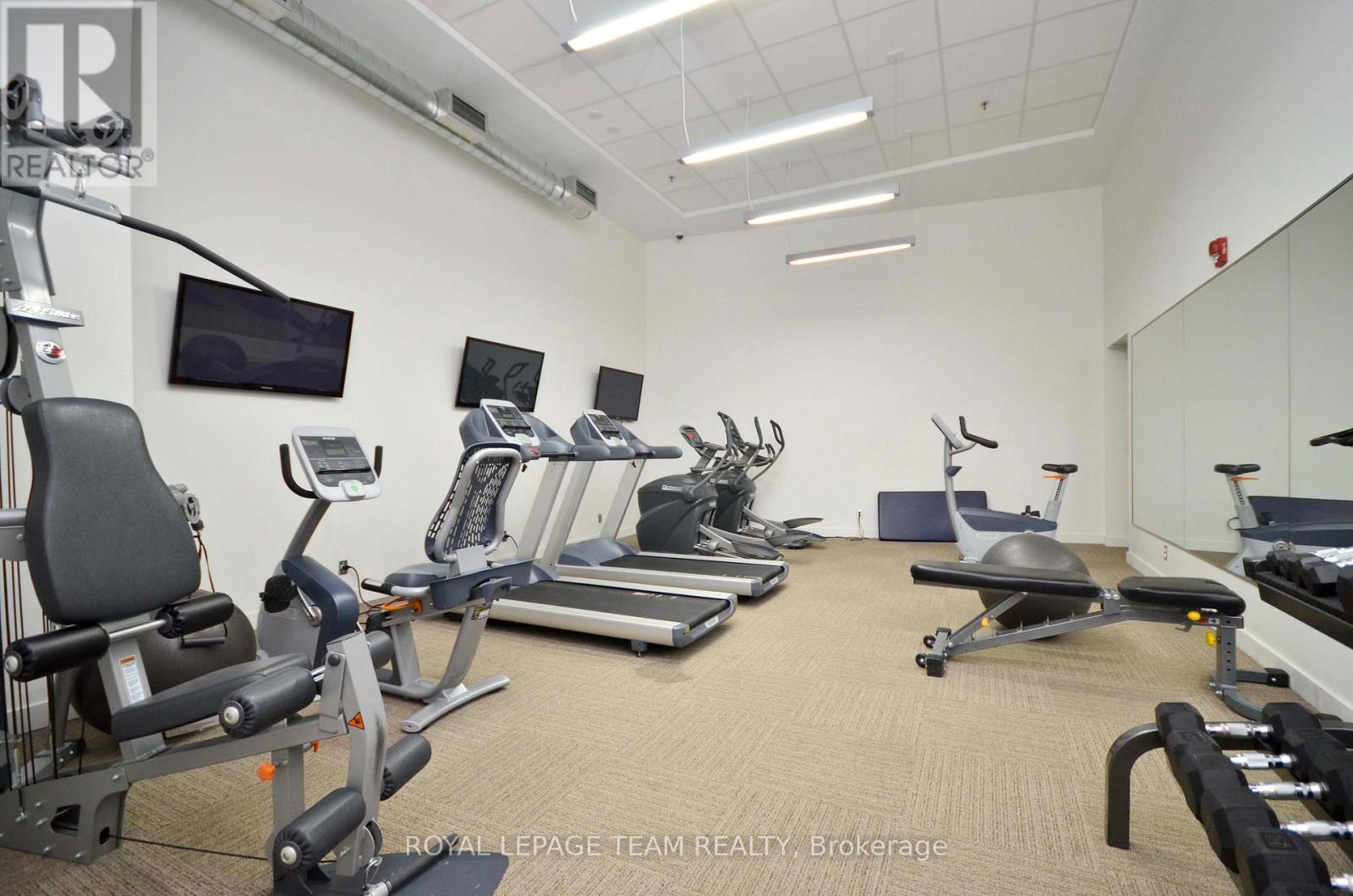 318 - 354 Gladstone Avenue, Ottawa, ON - Indoor Photo Showing Gym Room