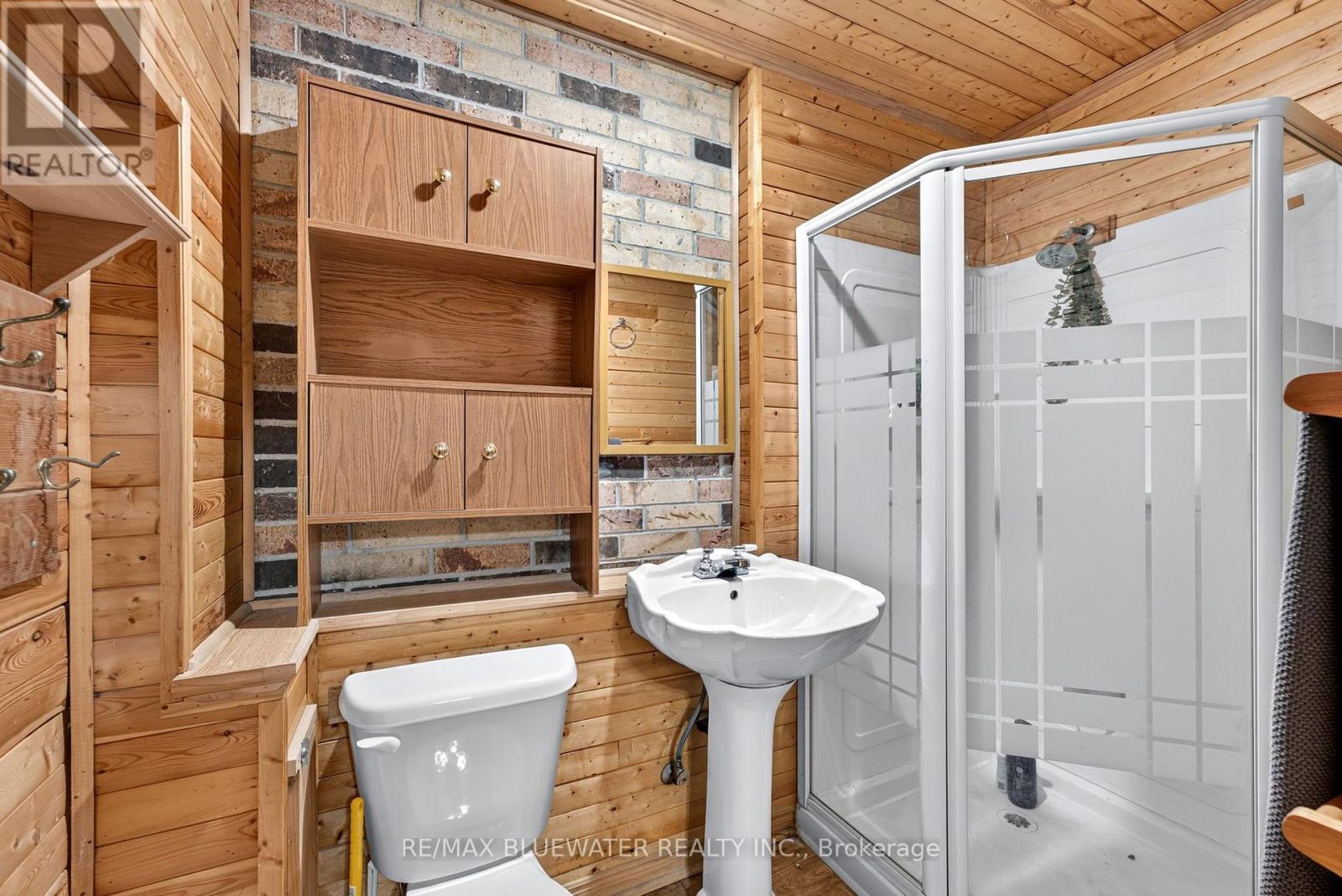 3pc bath - 210 Hill Street, Central Huron (Clinton), ON - Indoor Photo Showing Bathroom
