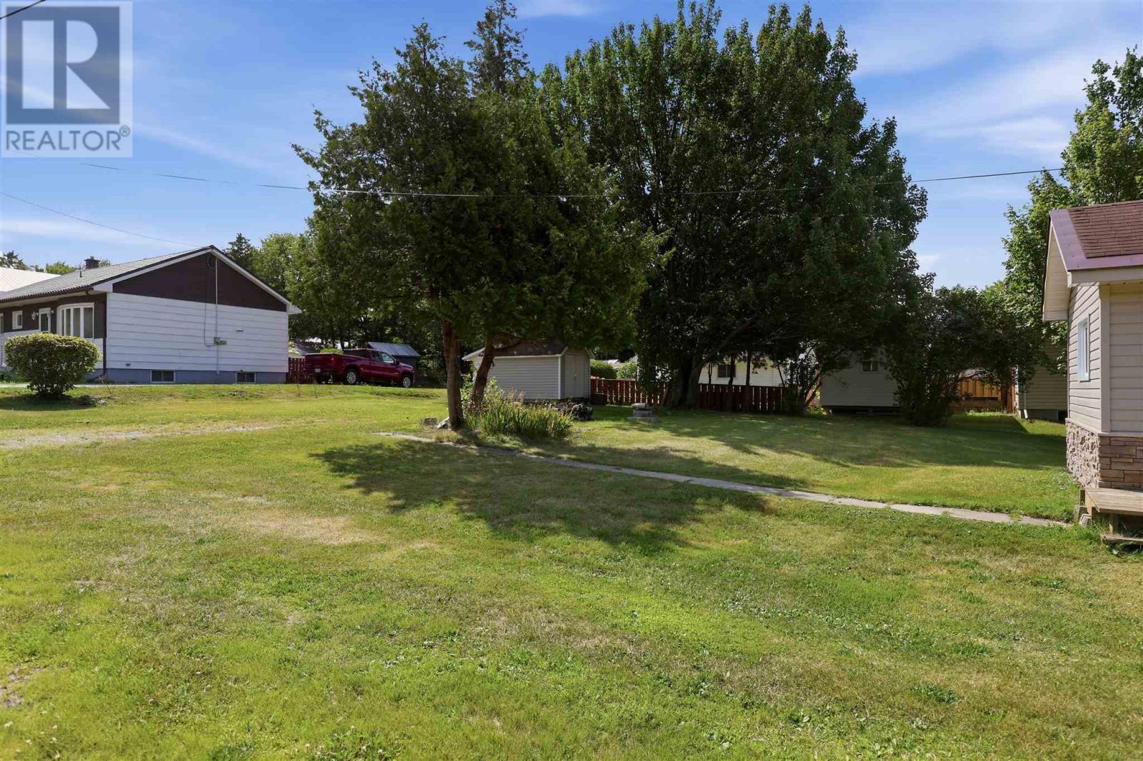 59 Queen St, Thessalon, ON - Outdoor