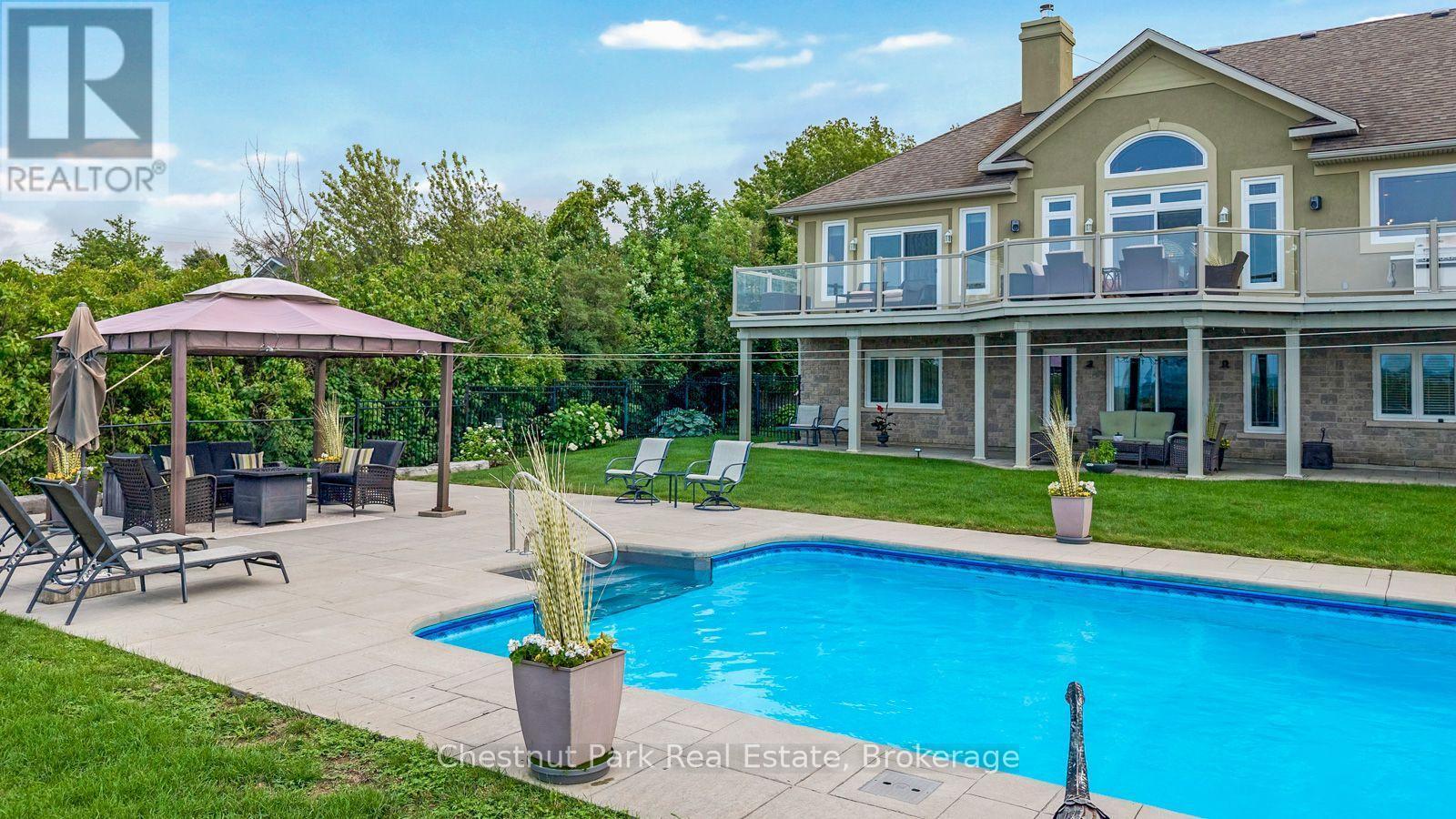133 Lakeshore Road E, Blue Mountains, ON - Outdoor With In Ground Pool With Deck Patio Veranda