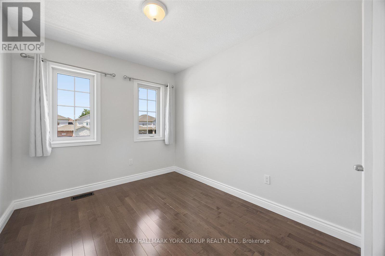 132 Banting Crescent, Essa, ON - Indoor Photo Showing Other Room
