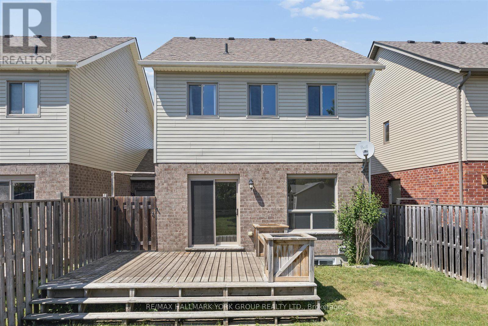132 Banting Crescent, Essa, ON - Outdoor With Exterior
