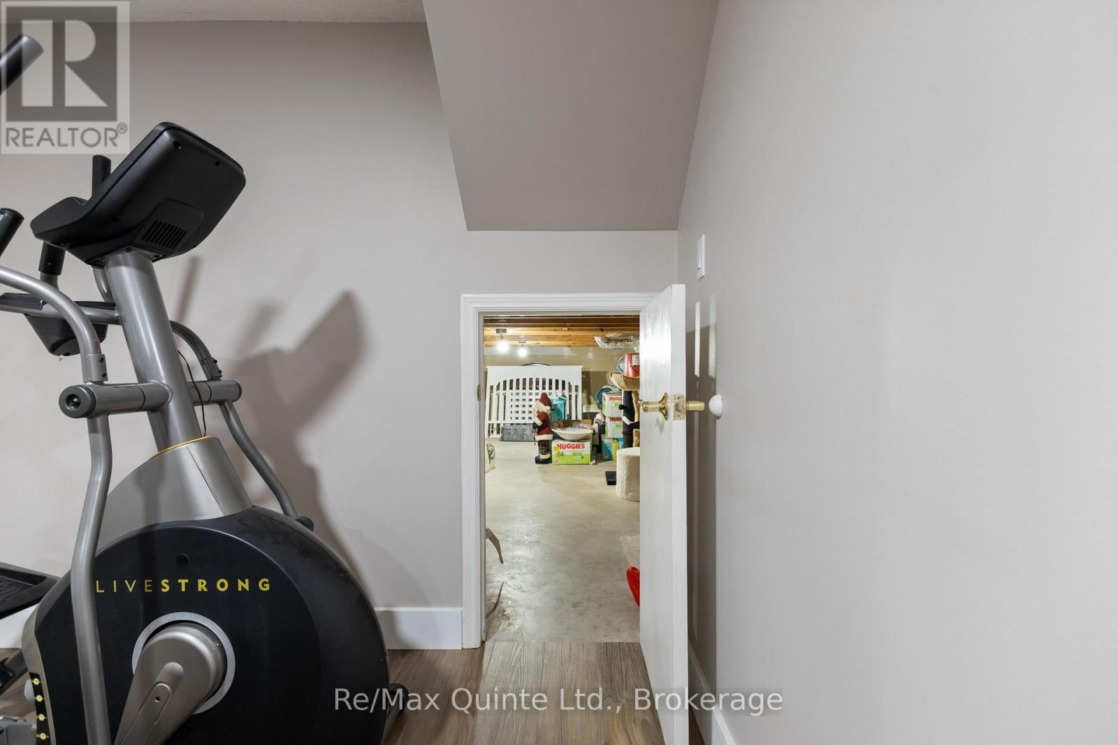 310 Bridge Street W, Belleville (Belleville Ward), ON - Indoor Photo Showing Other Room