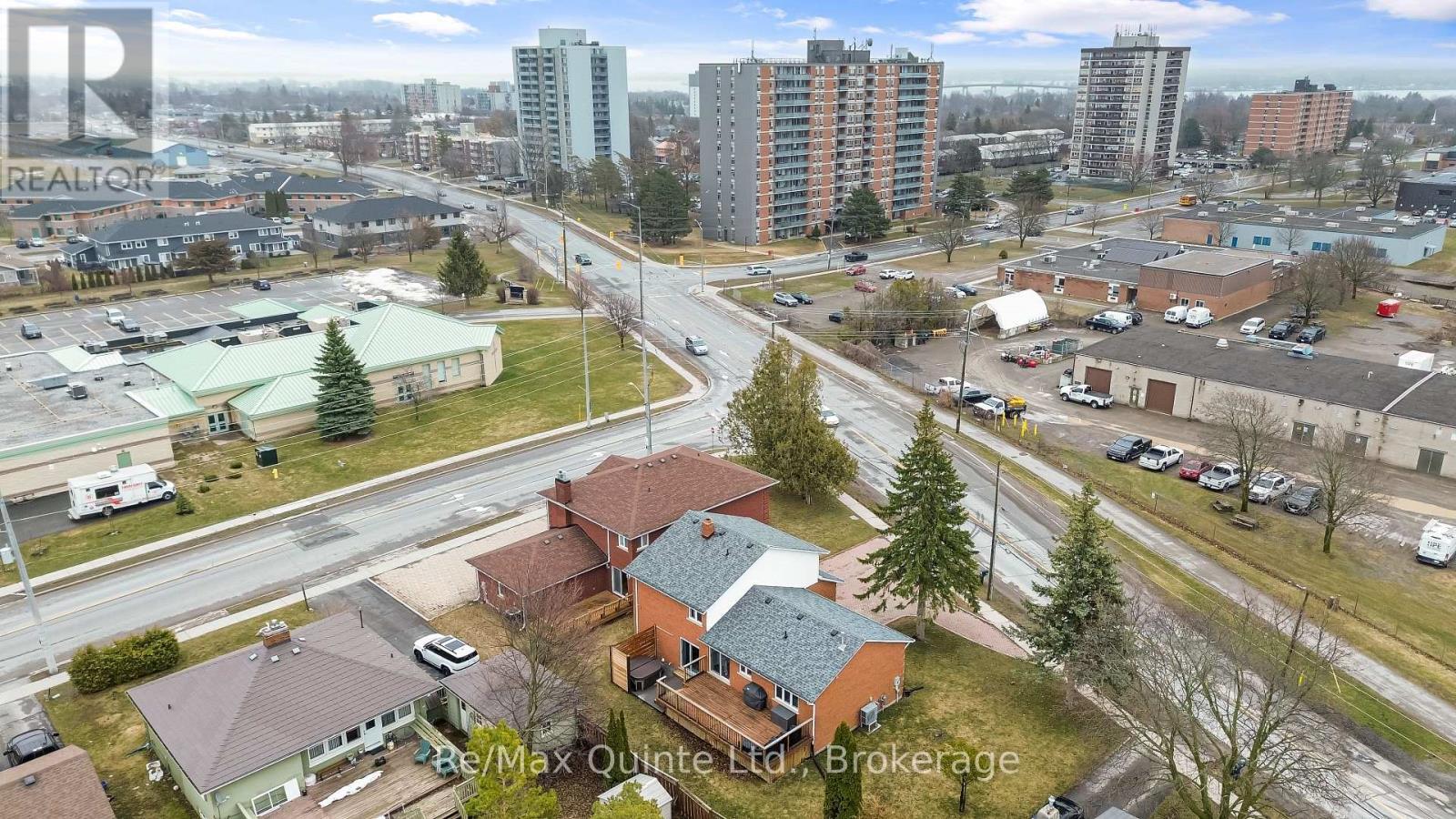 310 Bridge Street W, Belleville (Belleville Ward), ON - Outdoor With View
