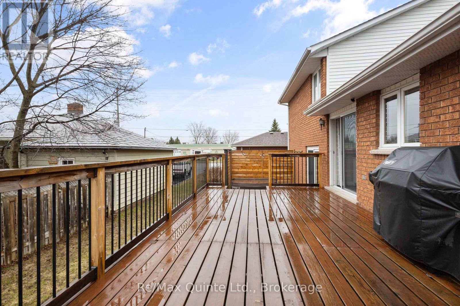 310 Bridge Street W, Belleville (Belleville Ward), ON - Outdoor With Deck Patio Veranda With Exterior