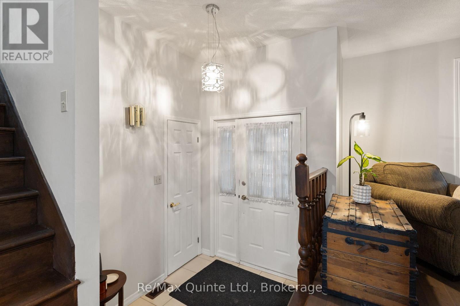 310 Bridge Street W, Belleville (Belleville Ward), ON - Indoor Photo Showing Other Room