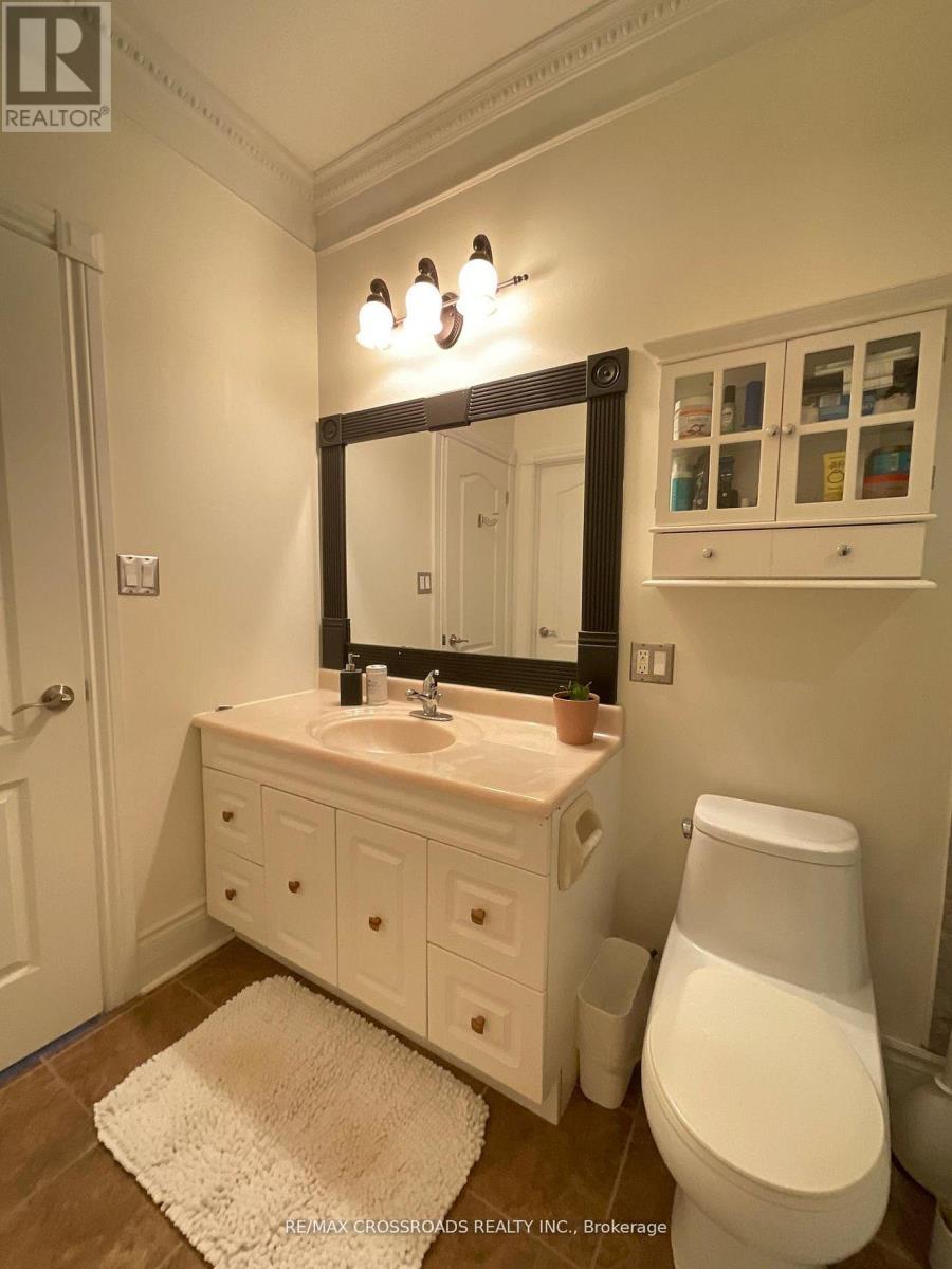 129 Lakeland Crescent, Richmond Hill, ON - Indoor Photo Showing Bathroom