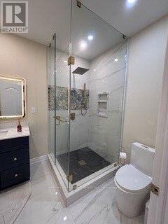 129 Lakeland Crescent, Richmond Hill, ON - Indoor Photo Showing Bathroom