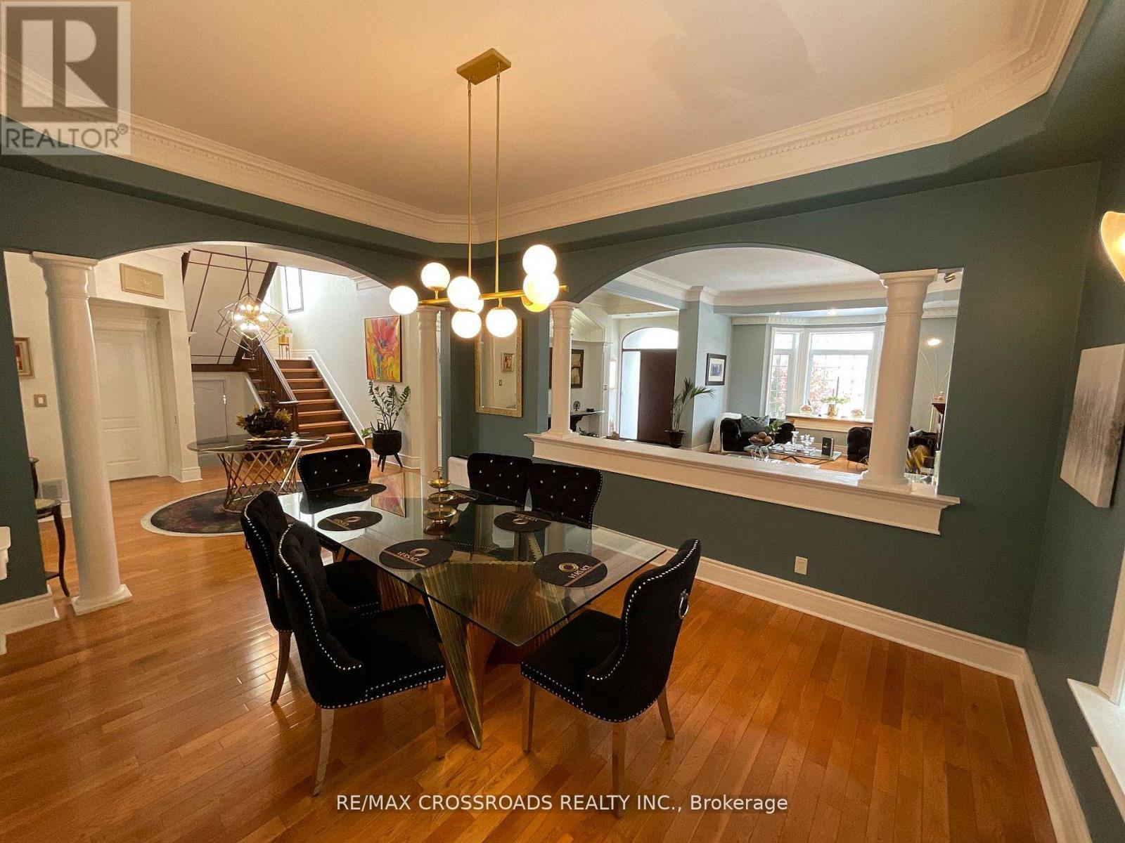 129 Lakeland Crescent, Richmond Hill, ON - Indoor Photo Showing Dining Room