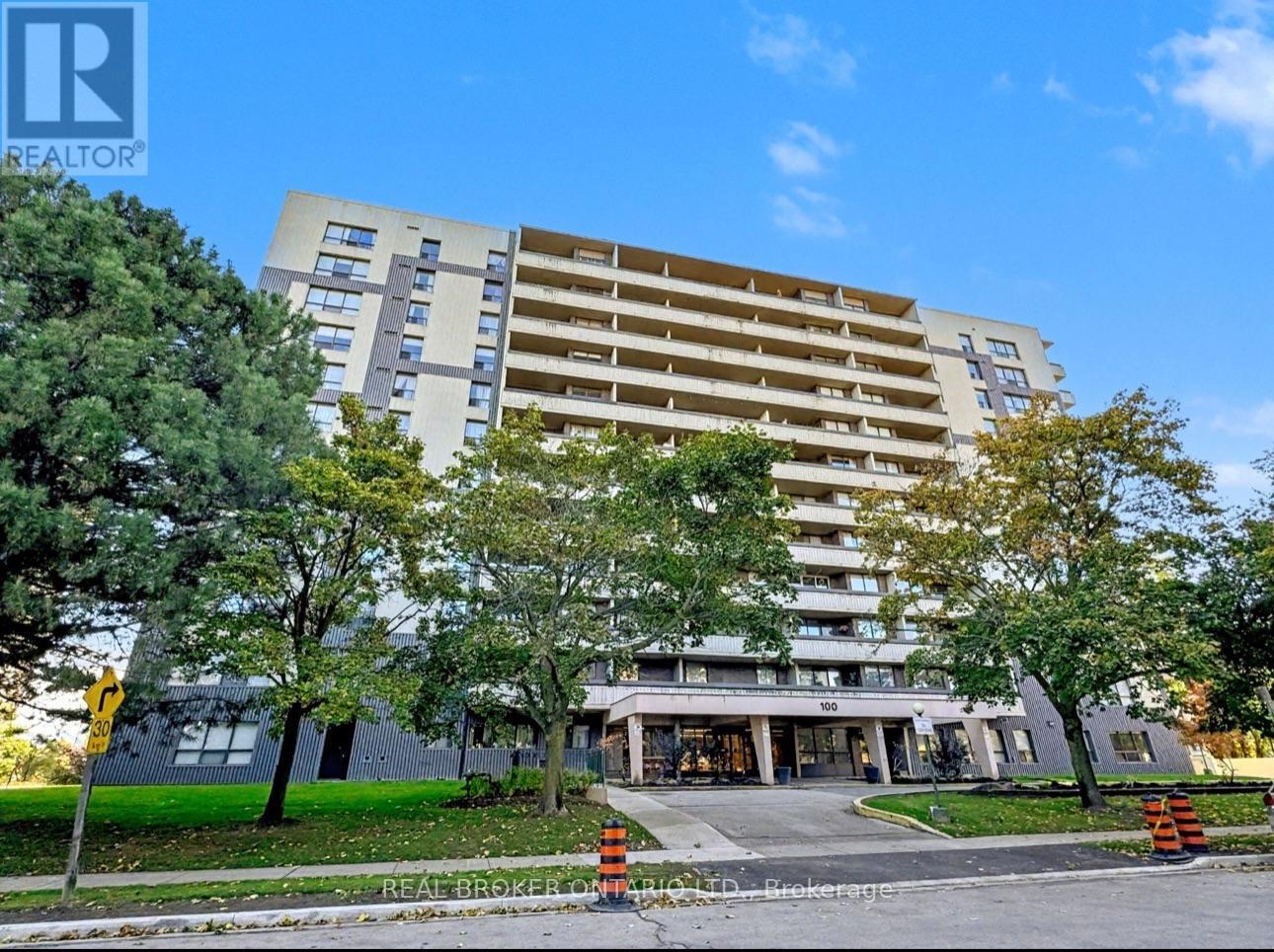 Front - 100 Canyon Avenue, Toronto, ON - Outdoor With Balcony With Facade