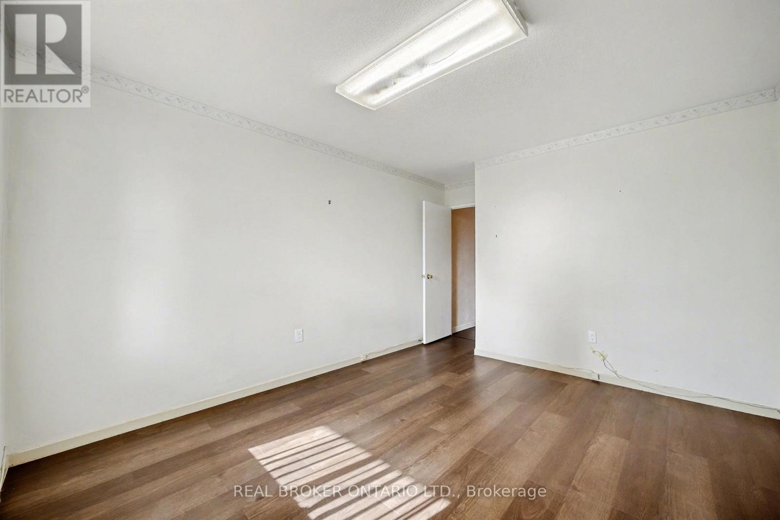 2nd Bedroom - 100 Canyon Avenue, Toronto, ON - Indoor Photo Showing Other Room