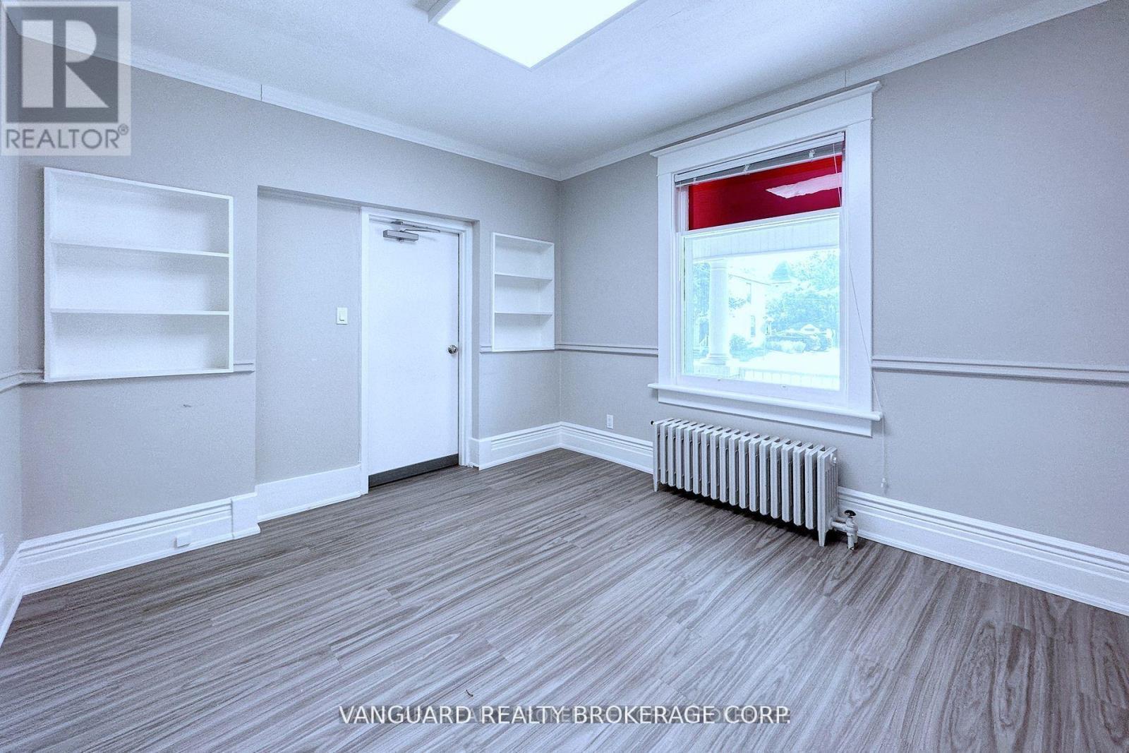 69 King Street W, Caledon, ON