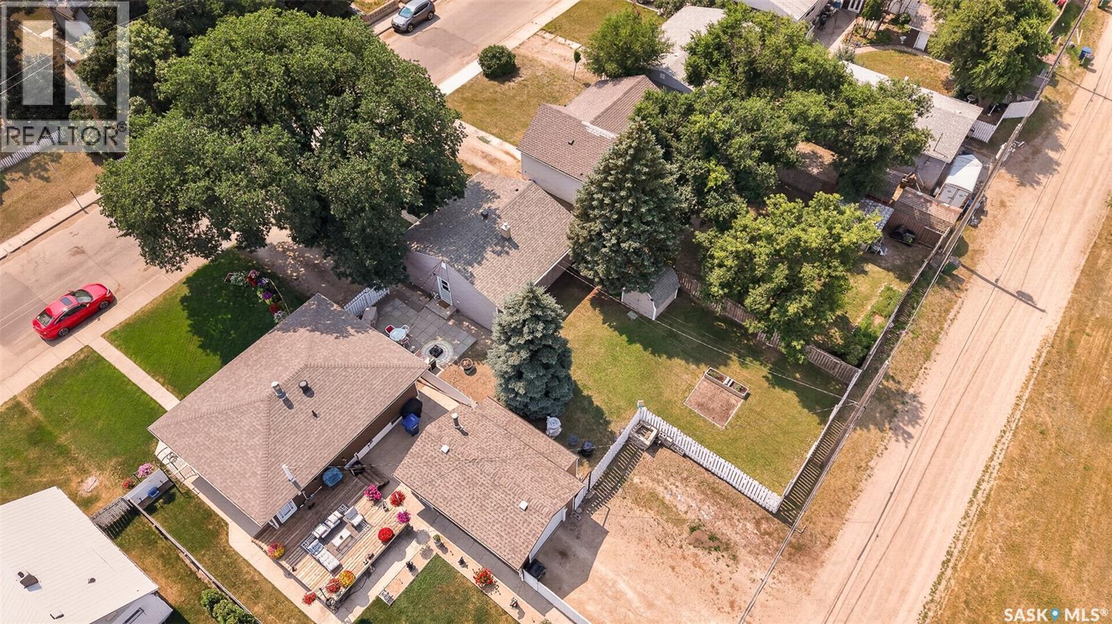 1032 Lillooet Street W, Moose Jaw, SK - Outdoor With View
