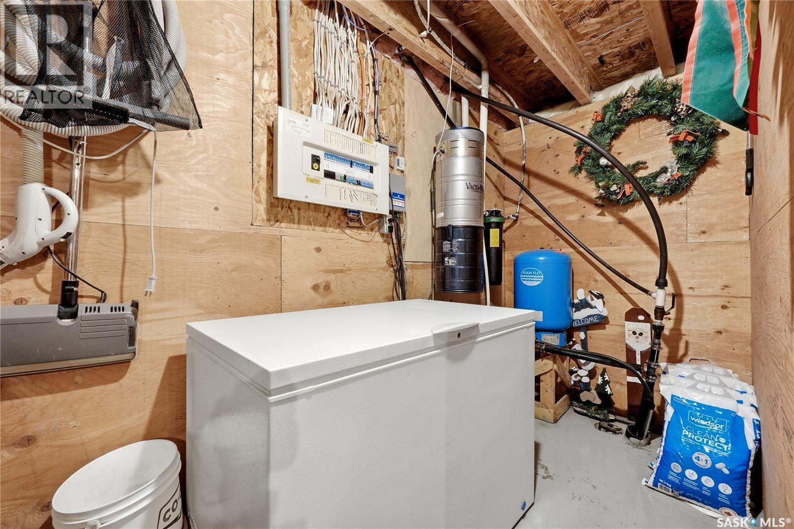 28 Rosedale Avenue, Katepwa Beach, SK - Indoor Photo Showing Basement