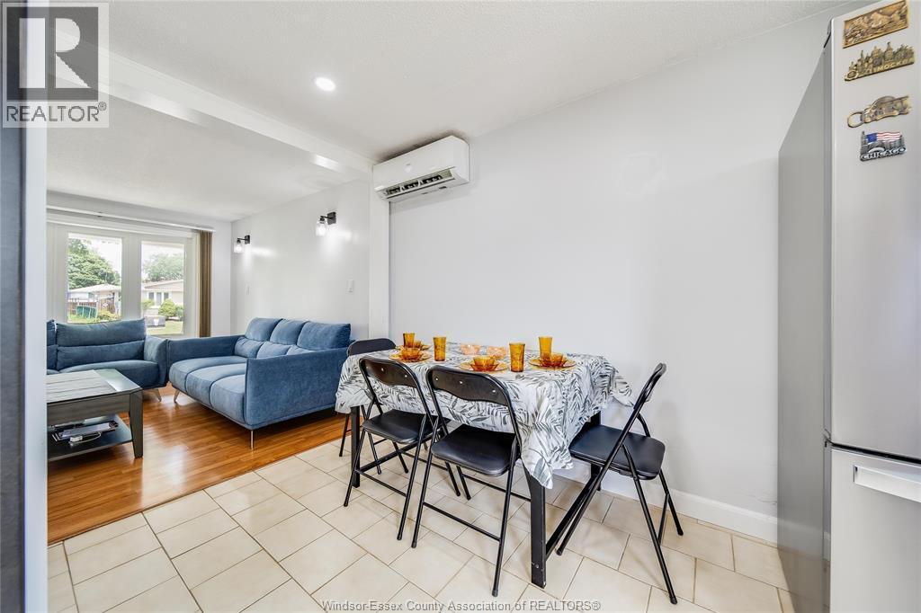 10395 Caledon Court, Windsor, ON - Indoor