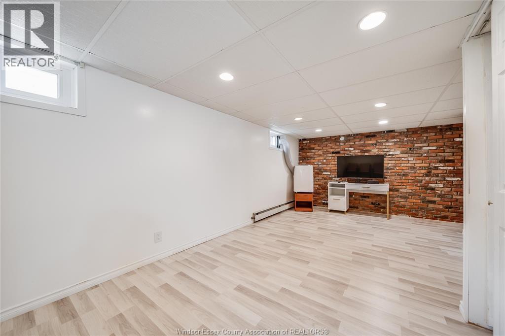 10395 Caledon Court, Windsor, ON - Indoor Photo Showing Other Room