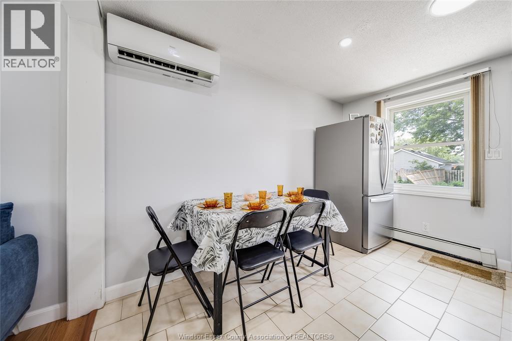 10395 Caledon Court, Windsor, ON - Indoor