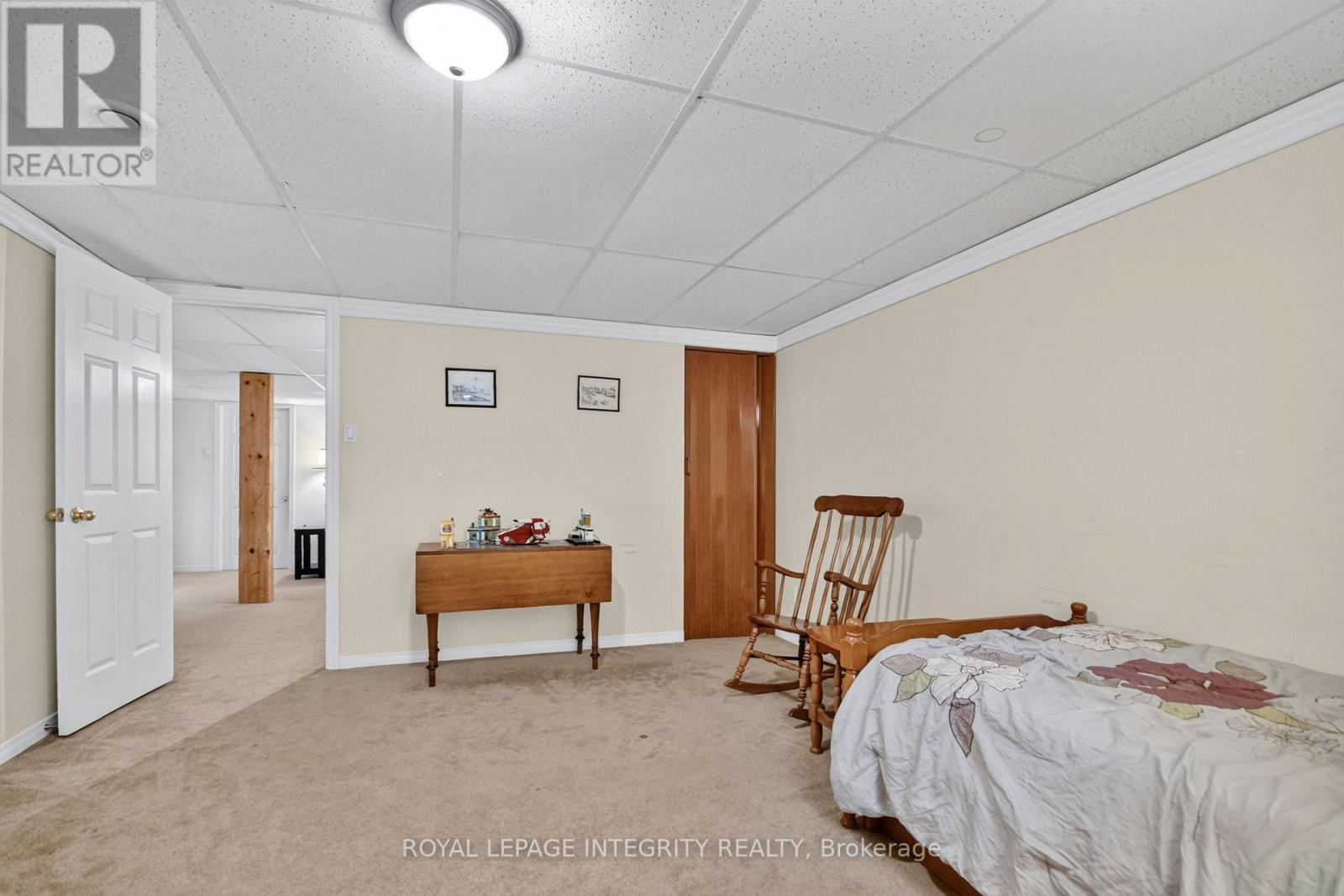 8308 Rosefire Drive, Ottawa, ON - Indoor Photo Showing Bedroom