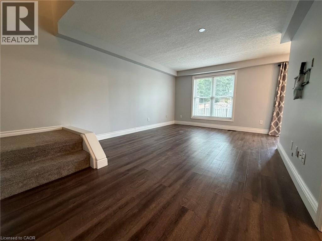 41 Edgemere Drive, Cambridge, ON - Indoor Photo Showing Other Room