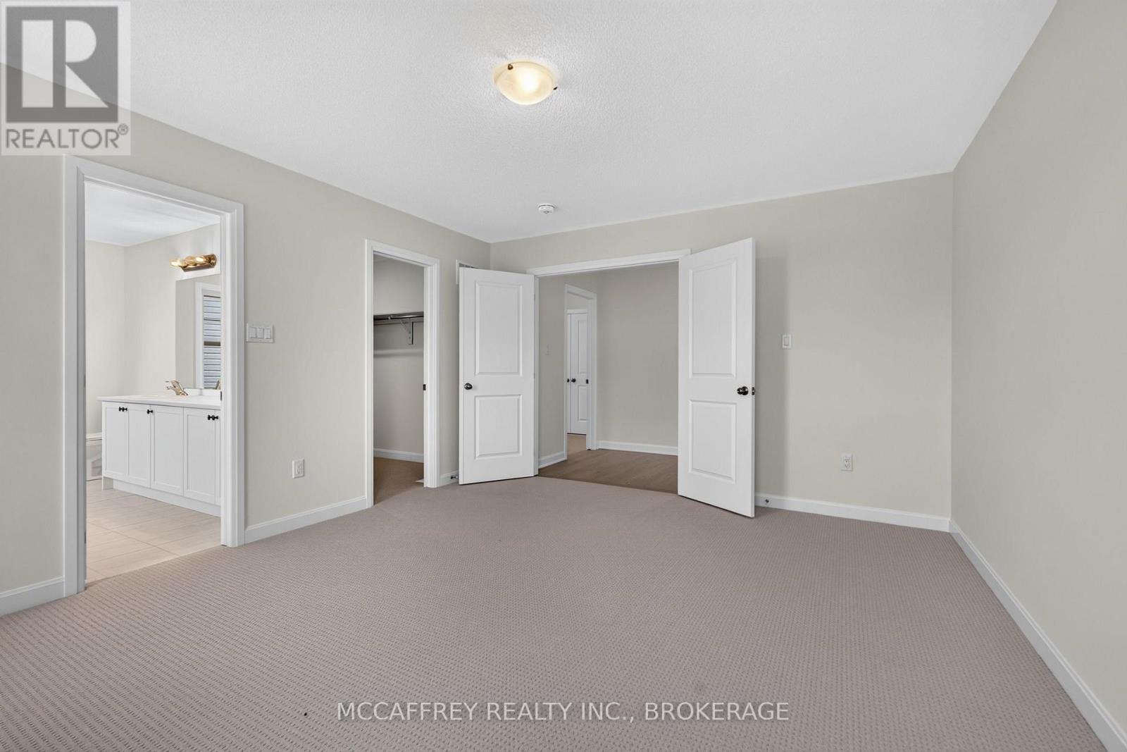 103 Gildersleeve Boulevard, Loyalist (Bath), ON - Indoor Photo Showing Other Room