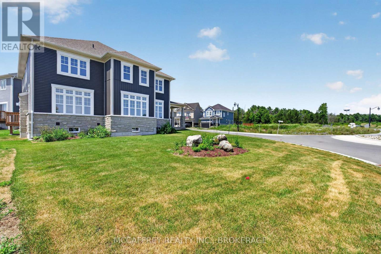 103 Gildersleeve Boulevard, Loyalist (Bath), ON - Outdoor