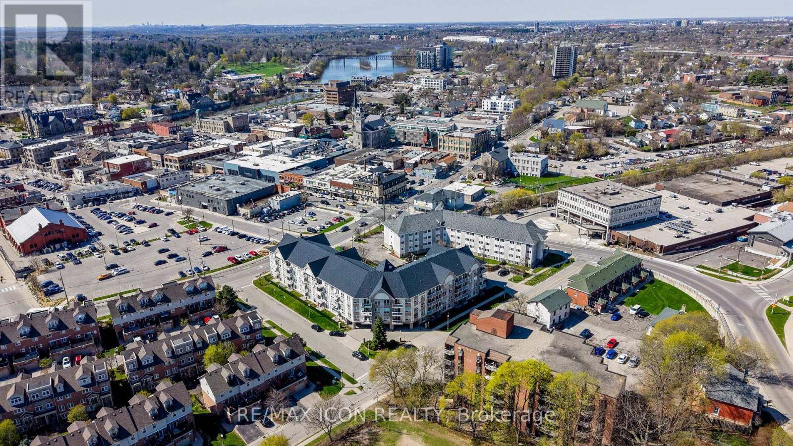 118 - 8 Harris Street, Cambridge, ON - Outdoor With View