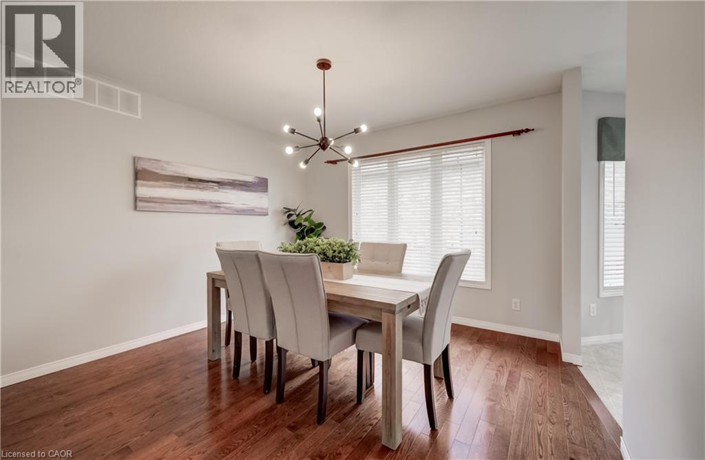 27 Chandos Drive, Kitchener, ON - Indoor Photo Showing Dining Room