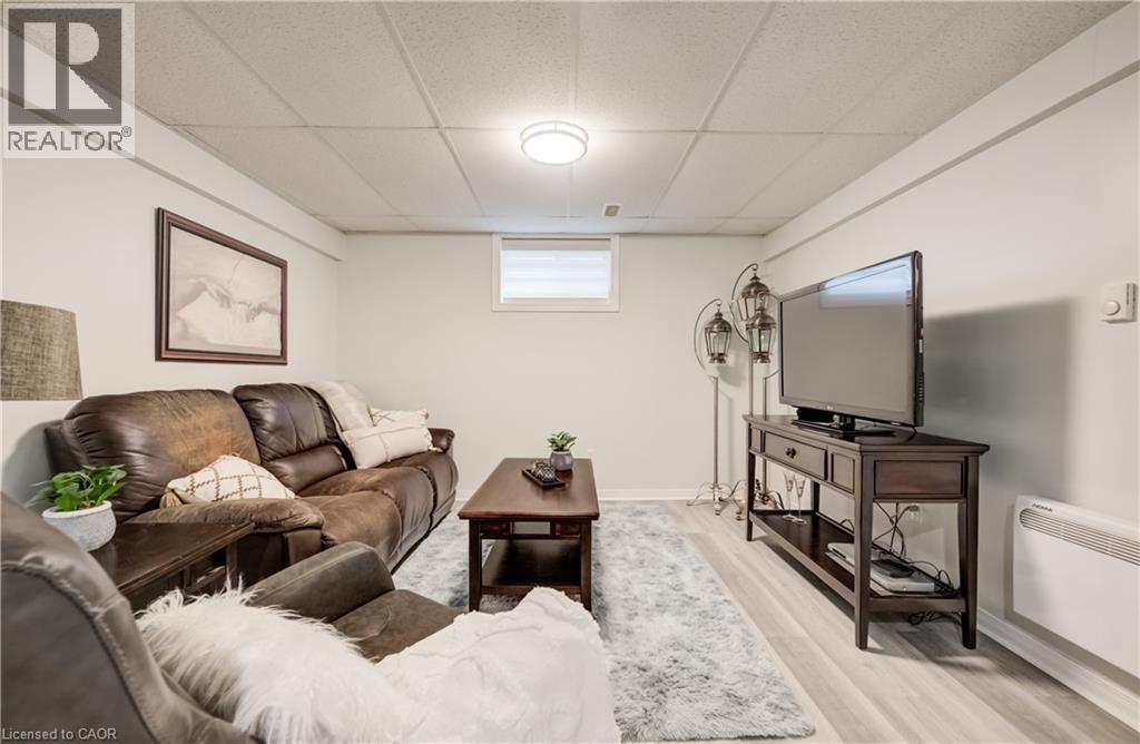 27 Chandos Drive, Kitchener, ON - Indoor