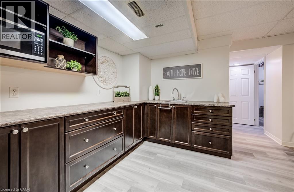 27 Chandos Drive, Kitchener, ON - Indoor Photo Showing Other Room