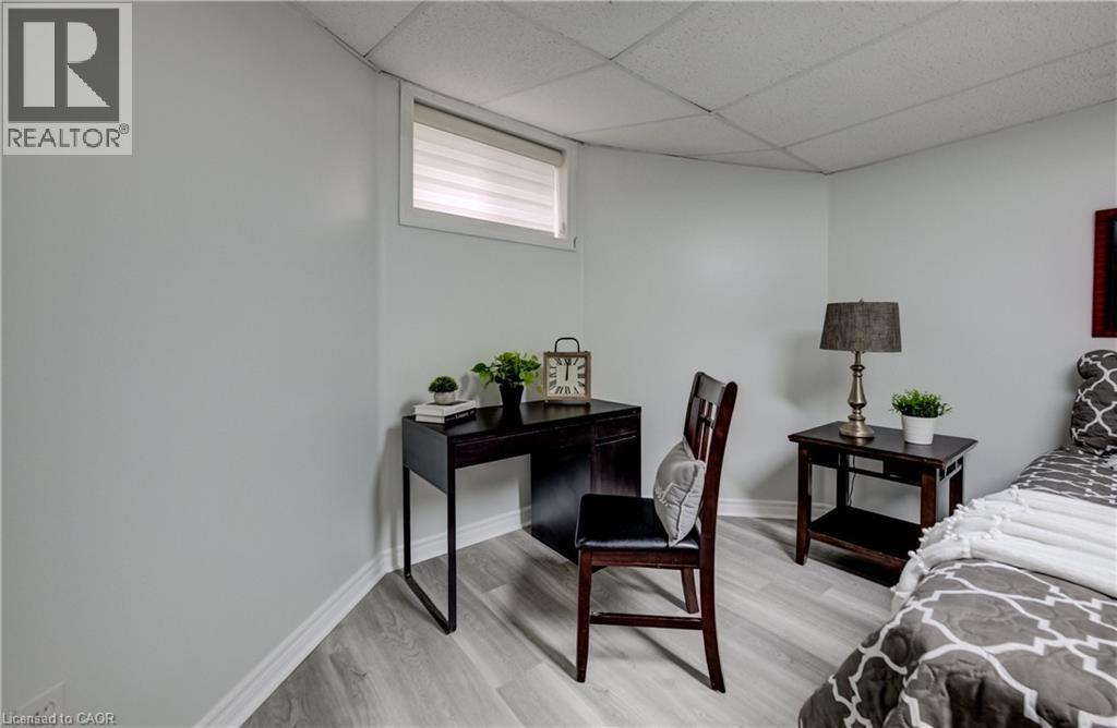 27 Chandos Drive, Kitchener, ON - Indoor