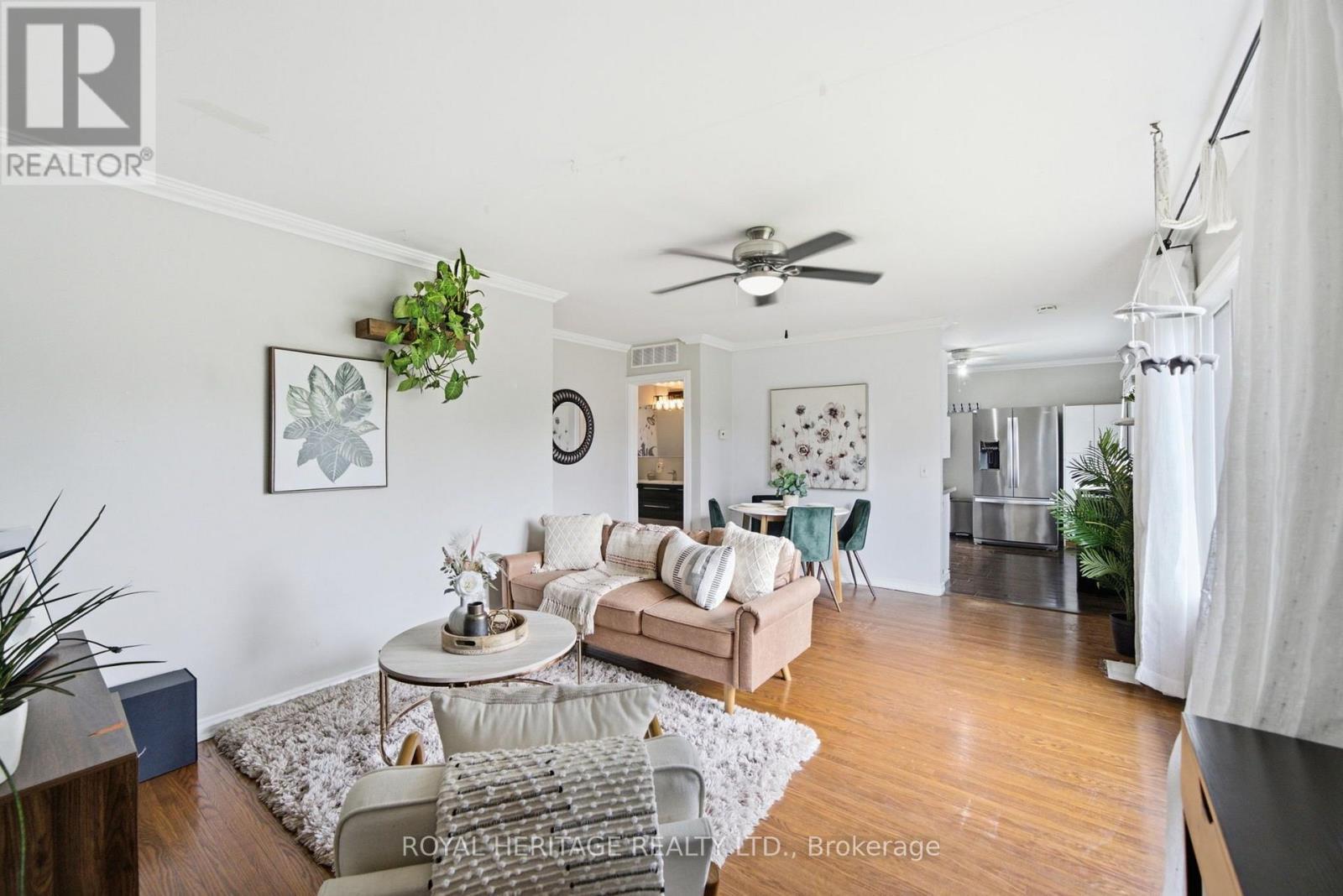 44 Division Street, Cramahe, ON - Indoor Photo Showing Living Room