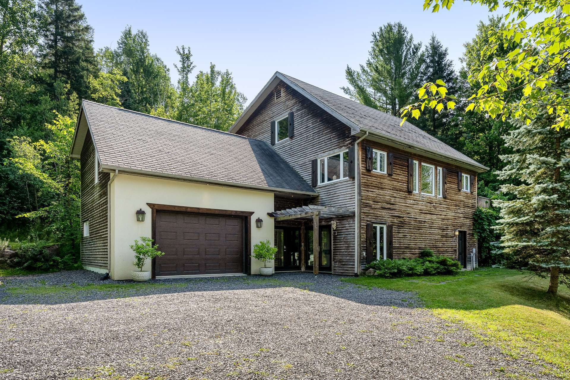 Front of Structure - 37 Rue André, Magog, QC - Outdoor