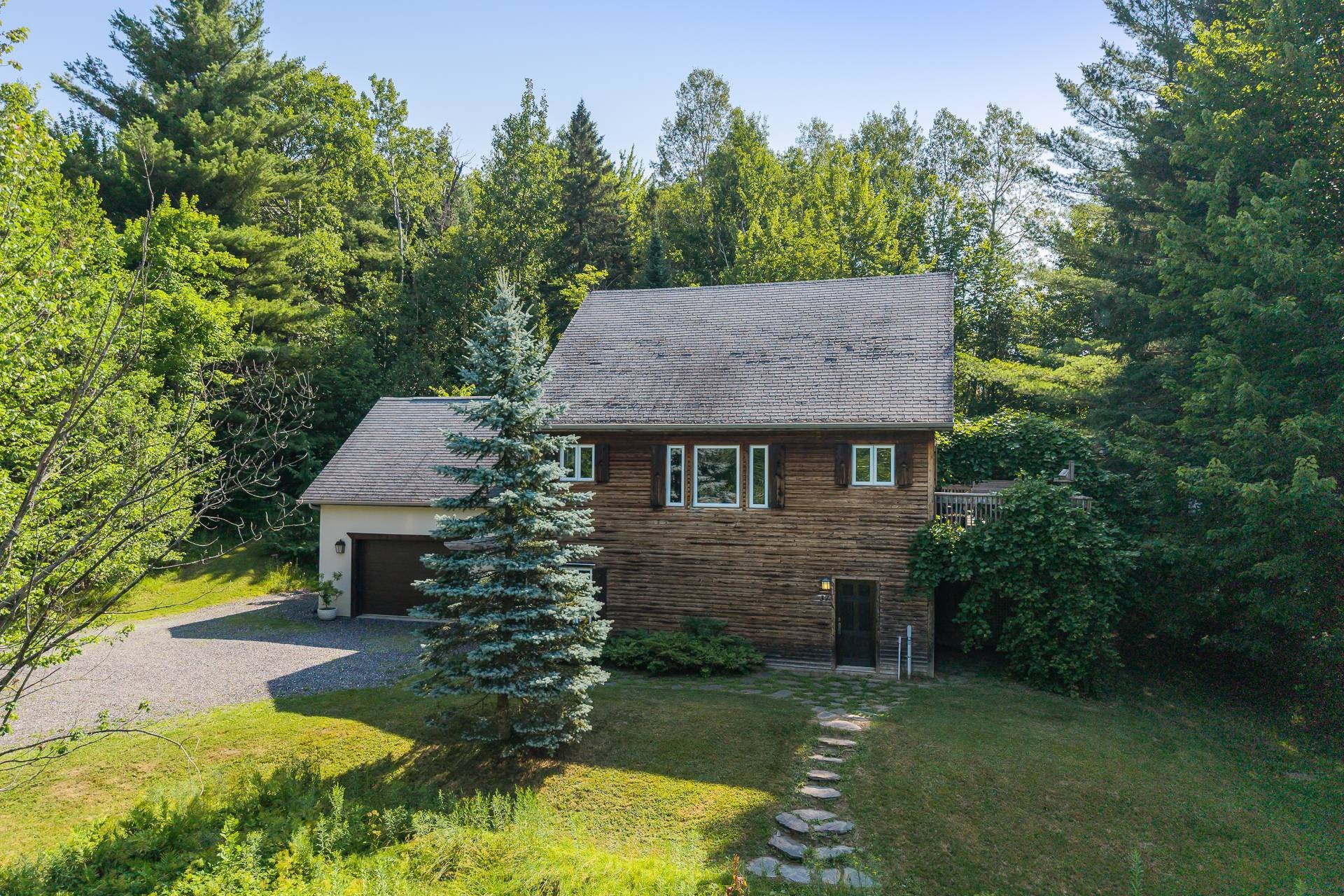 Front of Structure - 37 Rue André, Magog, QC - Outdoor