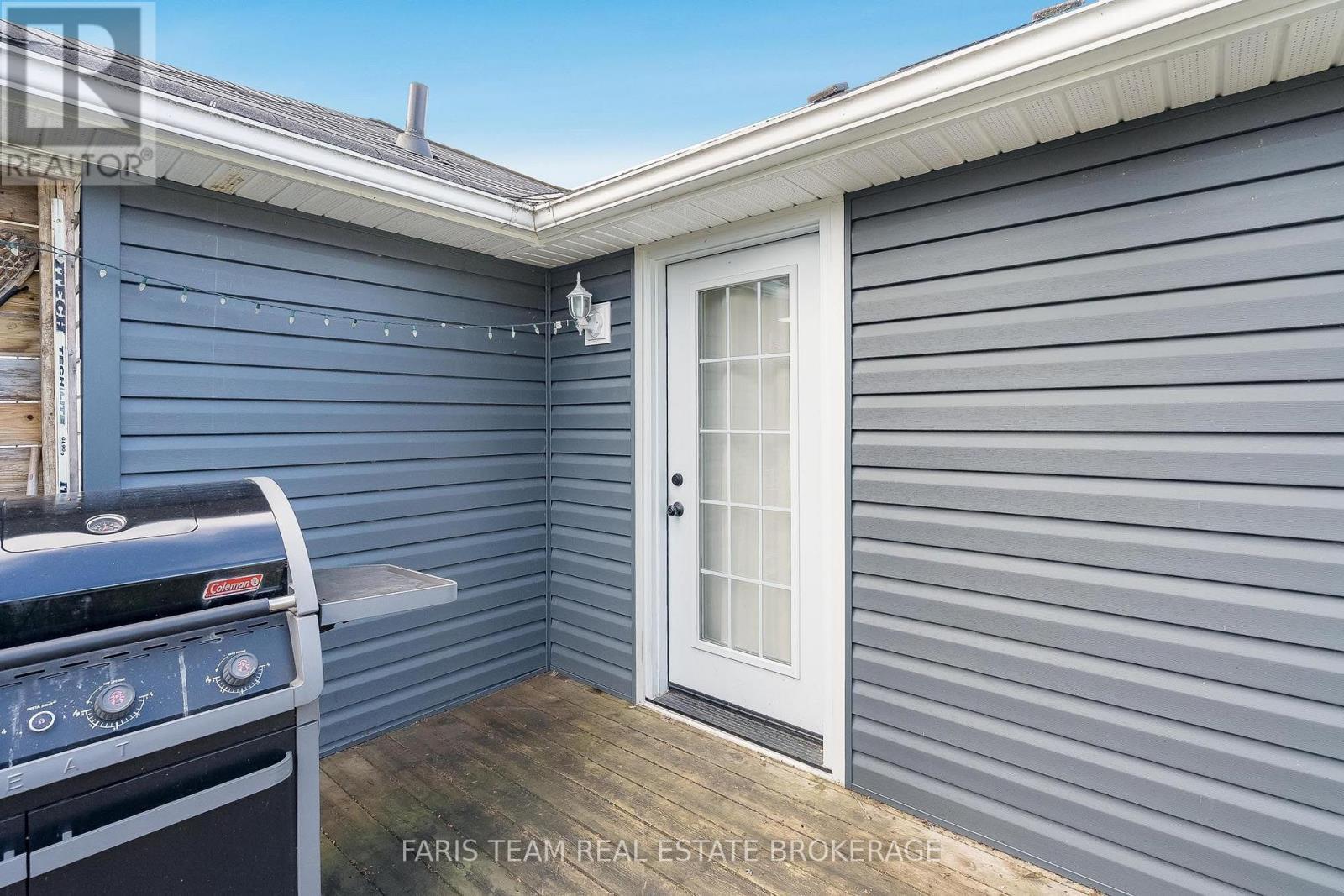 1417 Maple Way, Innisfil, ON - Outdoor